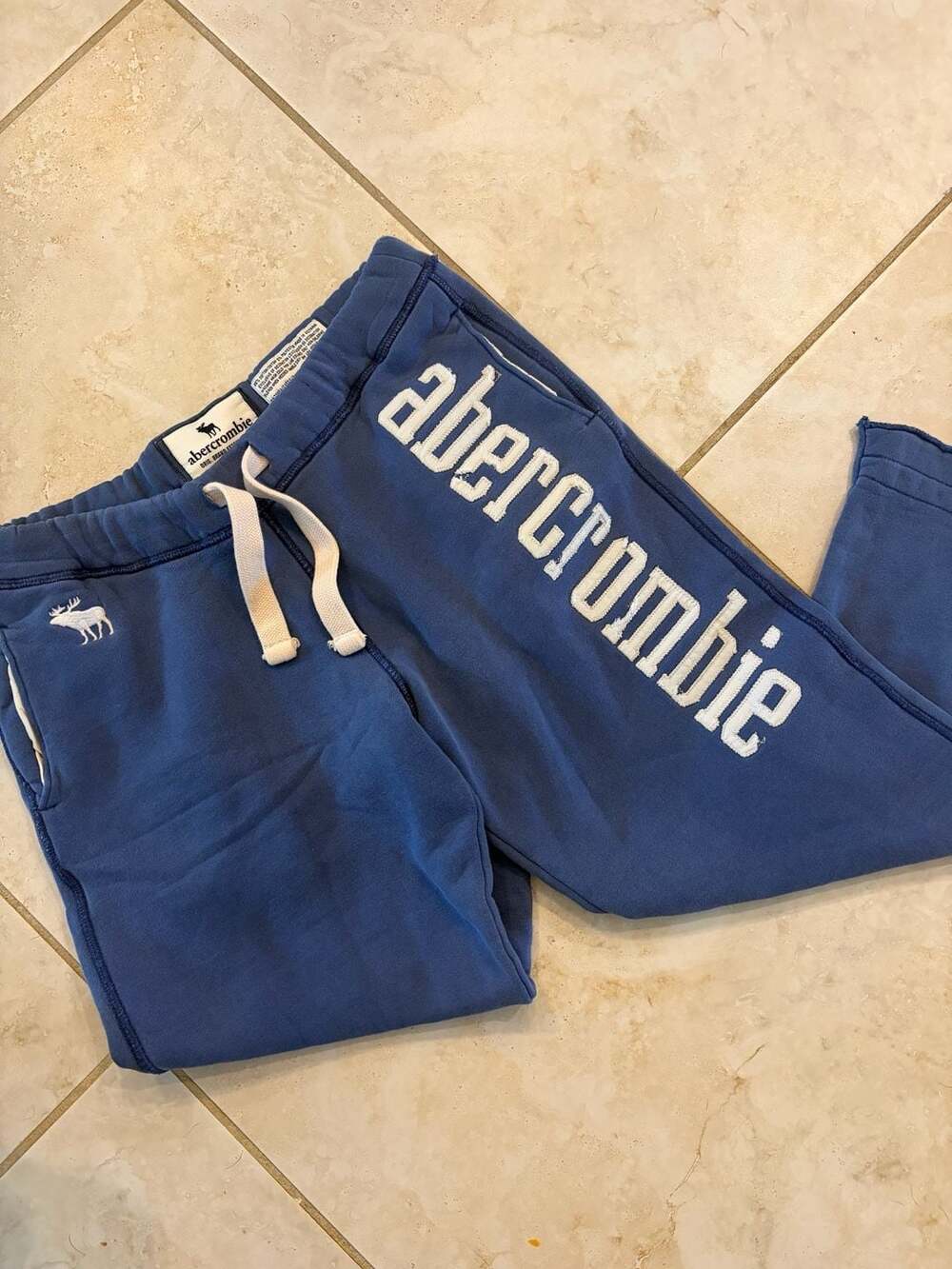 Vintage Abercrombie & Fitch Blue Sweatpants with Large Spellout Logo Capri